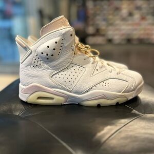 Women’s Air Jordan 6 Retro Hoops size 7.5 shoes